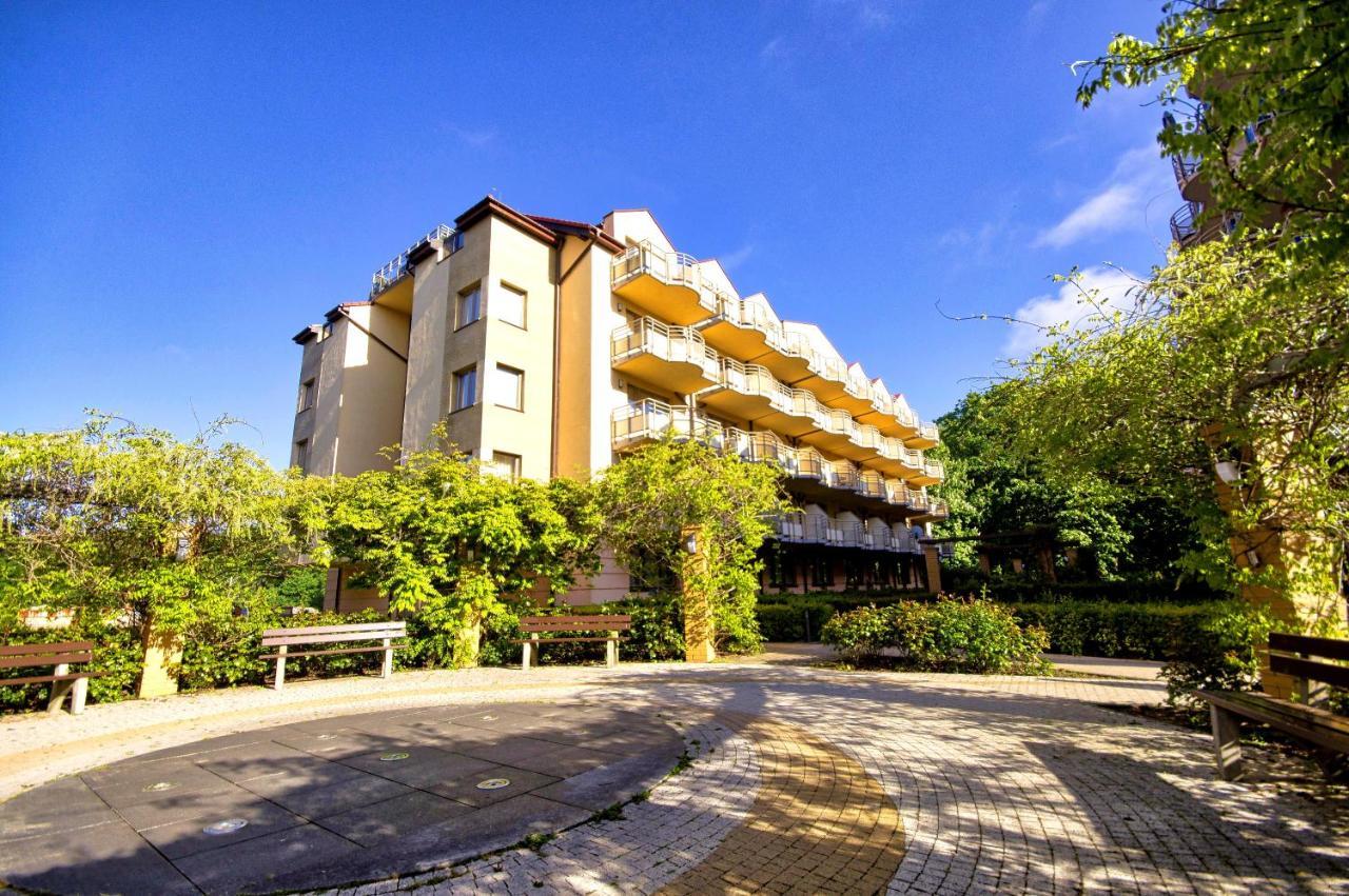 Apartament Park Zdrojowy Swinoujscie Exterior photo